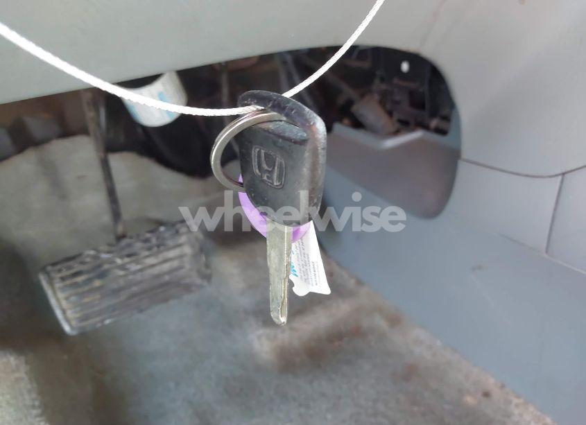 Photo 11 of 2004 Honda Pilot EX-L (VIN 2HKYF18554H552111)