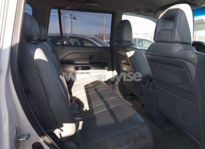 Photo 8 of 2004 Honda Pilot EX-L (VIN 2HKYF18554H552111)