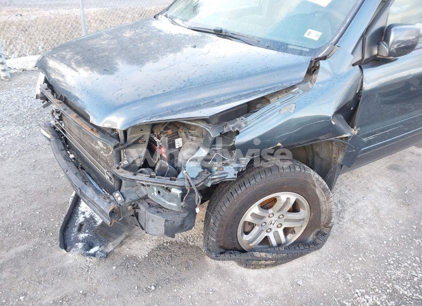 Photo 17 of 2004 Honda Pilot EX-L (VIN 2HKYF18554H566705)