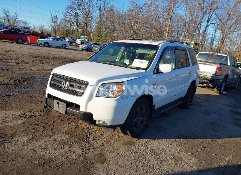 Photo 2 of 2006 Honda Pilot EX-L (VIN 2HKYF18556H559191)