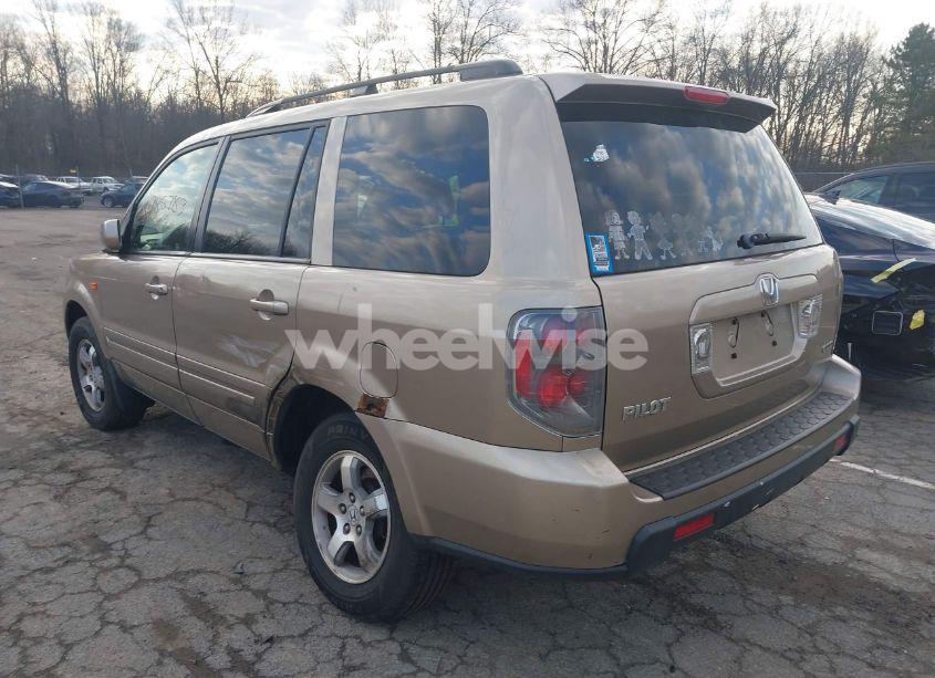 Photo 3 of 2007 Honda Pilot EX-L (VIN 2HKYF18557H508002)