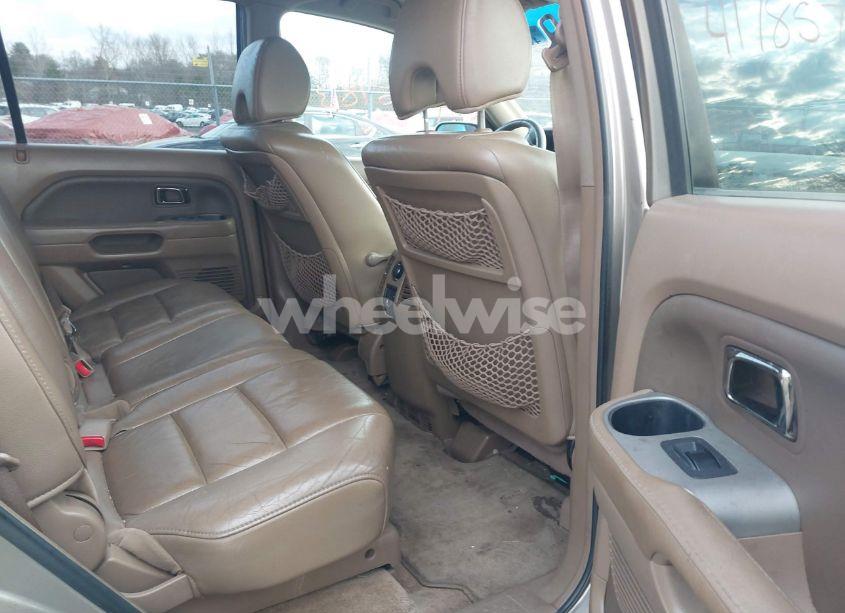 Photo 8 of 2007 Honda Pilot EX-L (VIN 2HKYF18557H508002)