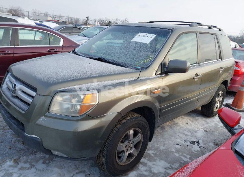 Photo 2 of 2007 Honda Pilot EX-L (VIN 2HKYF18557H521946)