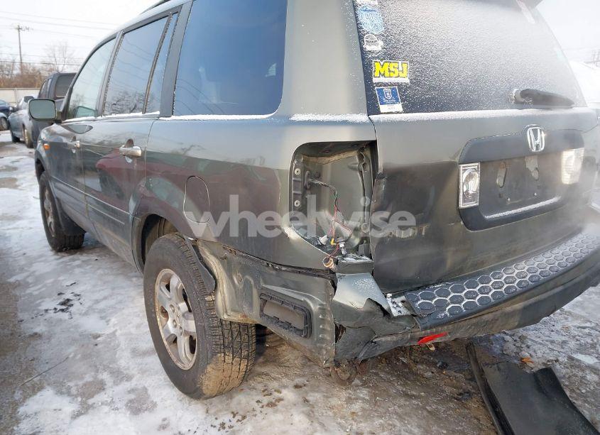 Photo 6 of 2007 Honda Pilot EX-L (VIN 2HKYF18557H521946)