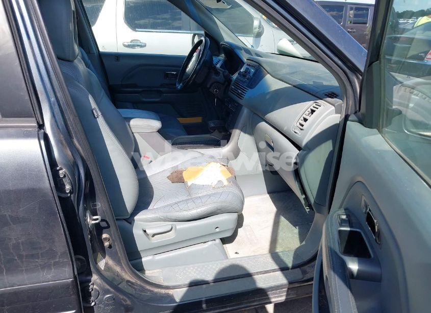 Photo 5 of 2004 Honda Pilot EX-L (VIN 2HKYF18564H505136)