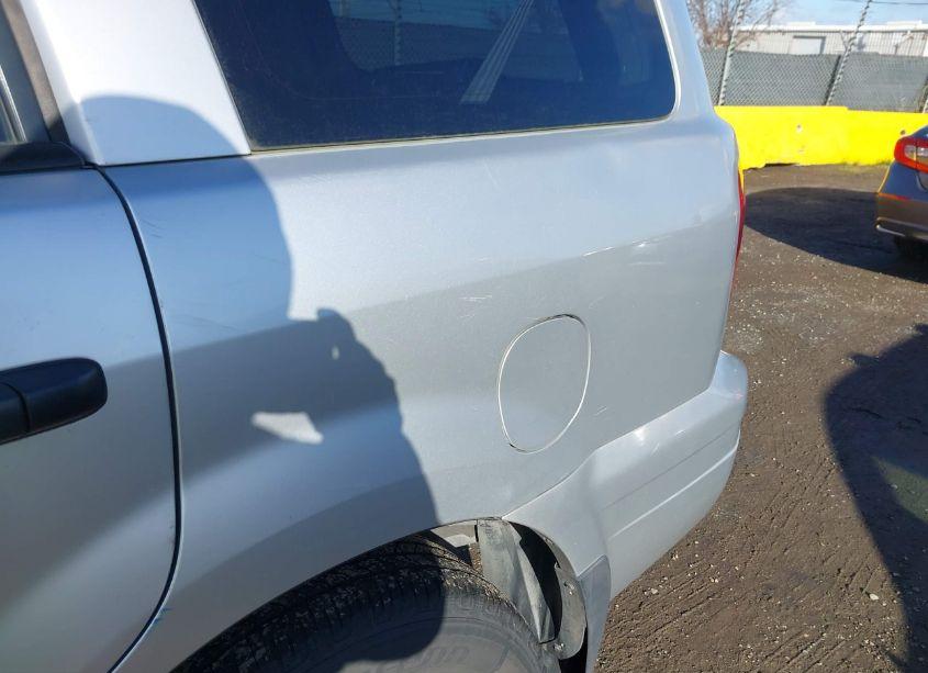 Photo 6 of 2005 Honda Pilot EX-L (VIN 2HKYF18565H535688)