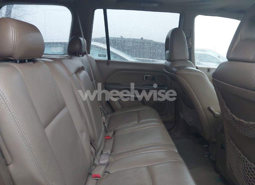 Photo 8 of 2005 Honda Pilot EX-L (VIN 2HKYF18565H573373)