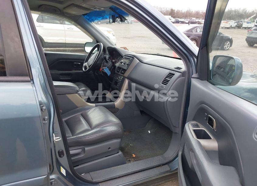 Photo 5 of 2006 Honda Pilot EX-L (VIN 2HKYF18566H517113)