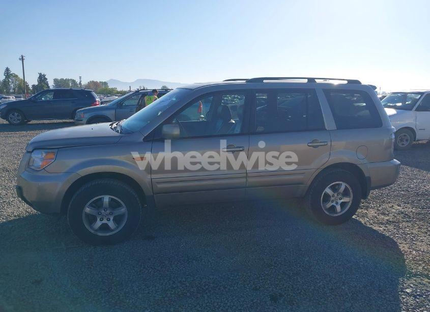 Photo 14 of 2007 Honda Pilot EX-L (VIN 2HKYF18567H503391)