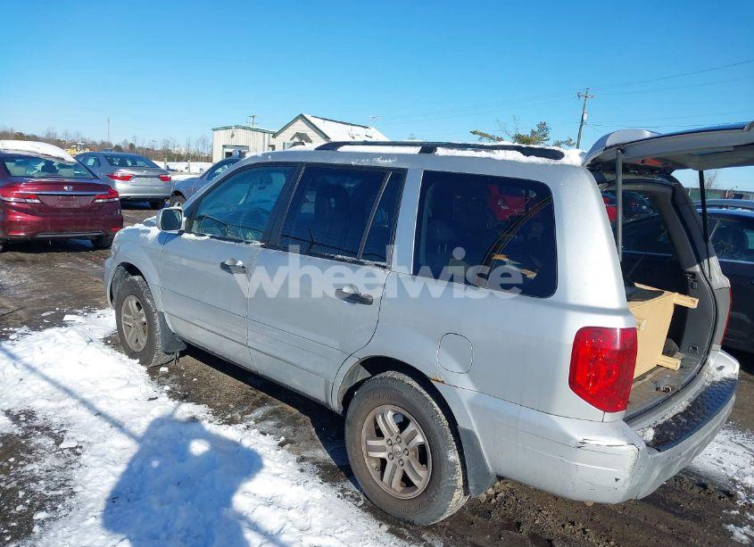 Photo 3 of 2004 Honda Pilot EX-L (VIN 2HKYF18574H505825)