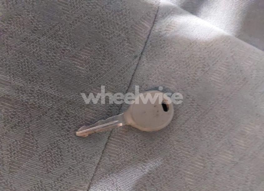 Photo 11 of 2004 Honda Pilot EX-L (VIN 2HKYF18574H521281)