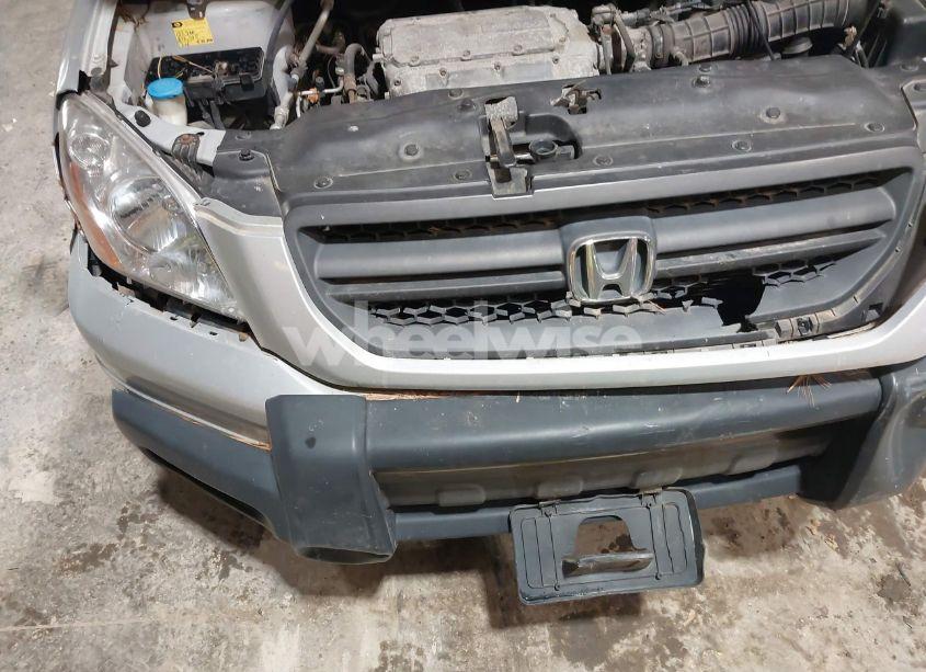 Photo 6 of 2004 Honda Pilot EX-L (VIN 2HKYF18574H521281)