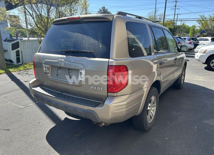 Photo 4 of 2004 Honda Pilot (VIN 2HKYF18574H592240)