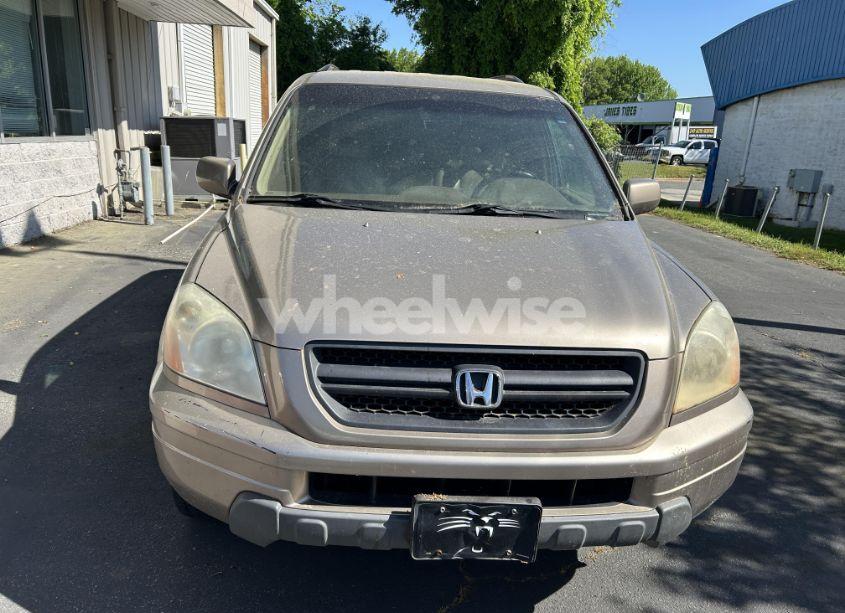Photo 6 of 2004 Honda Pilot (VIN 2HKYF18574H592240)