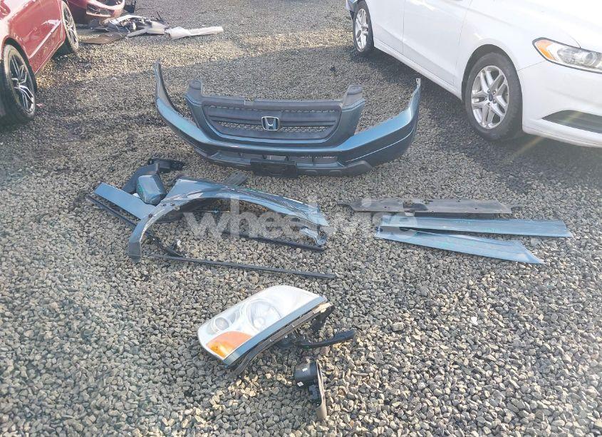 Photo 12 of 2005 Honda Pilot EX-L (VIN 2HKYF18575H531293)