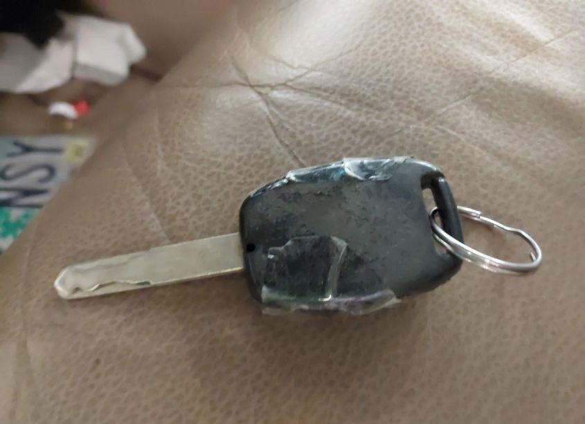 Photo 11 of 2006 Honda Pilot EX-L (VIN 2HKYF18576H564683)