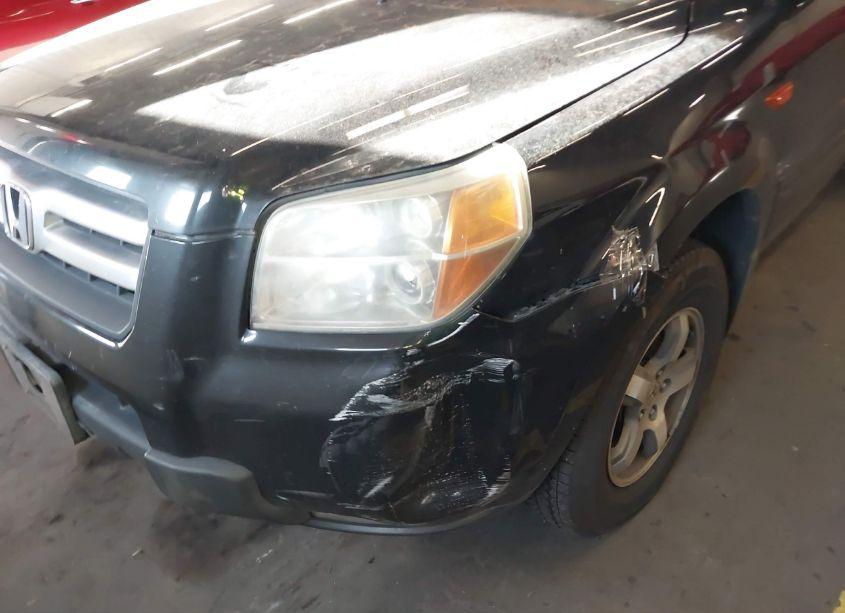 Photo 13 of 2006 Honda Pilot EX-L (VIN 2HKYF18576H564683)