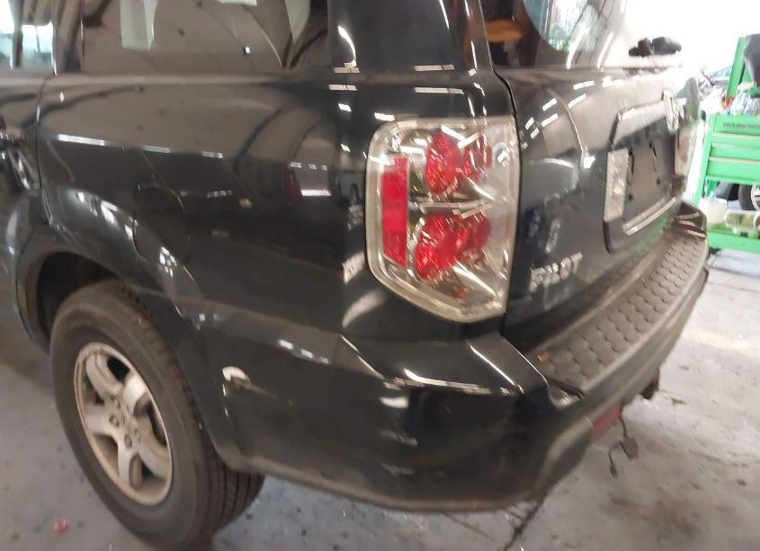 Photo 15 of 2006 Honda Pilot EX-L (VIN 2HKYF18576H564683)