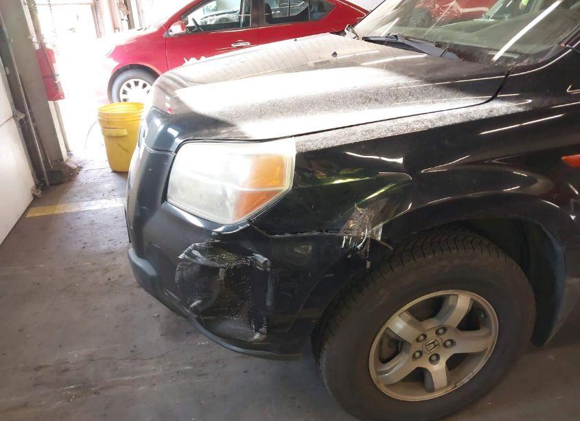 Photo 6 of 2006 Honda Pilot EX-L (VIN 2HKYF18576H564683)