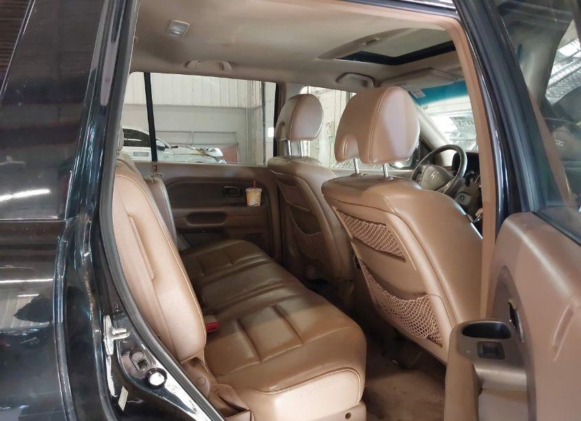 Photo 8 of 2006 Honda Pilot EX-L (VIN 2HKYF18576H564683)