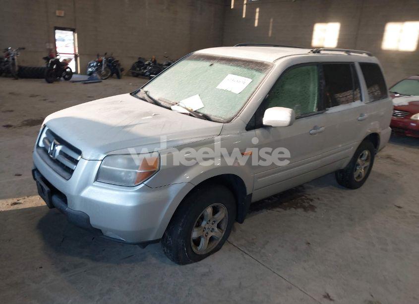 Photo 6 of 2007 Honda Pilot EX-L (VIN 2HKYF18577H539820)