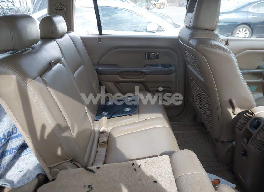 Photo 8 of 2004 Honda Pilot EX-L (VIN 2HKYF18584H521256)