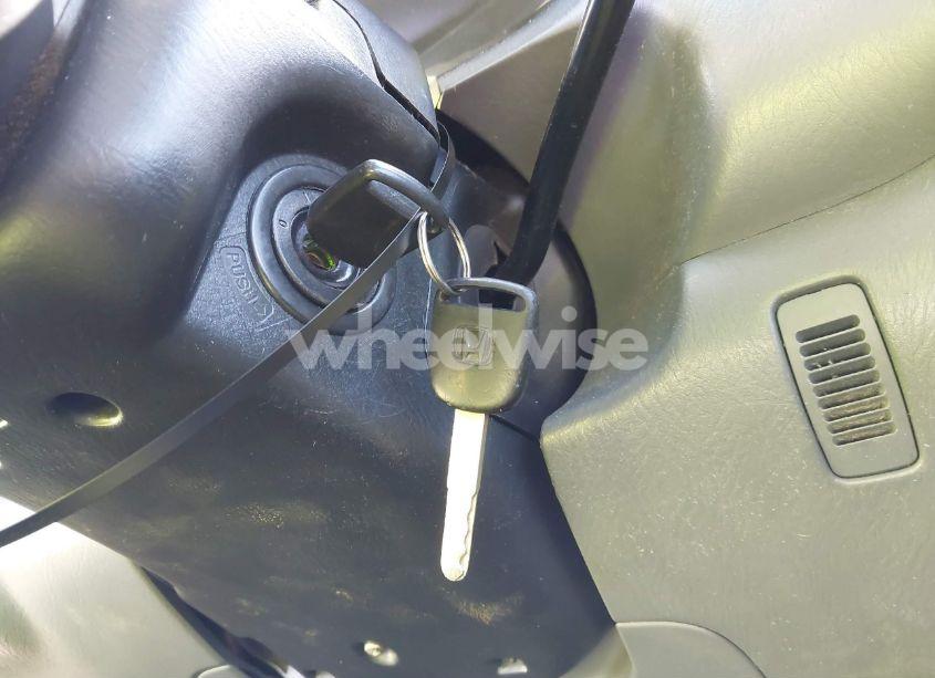 Photo 11 of 2004 Honda Pilot EX-L (VIN 2HKYF18584H558629)