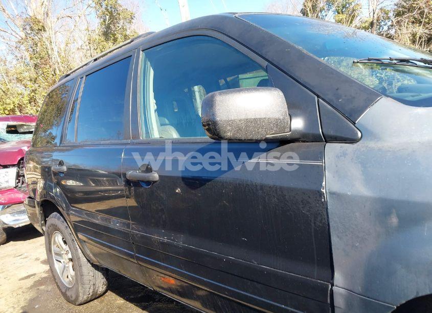 Photo 13 of 2004 Honda Pilot EX-L (VIN 2HKYF18584H558629)