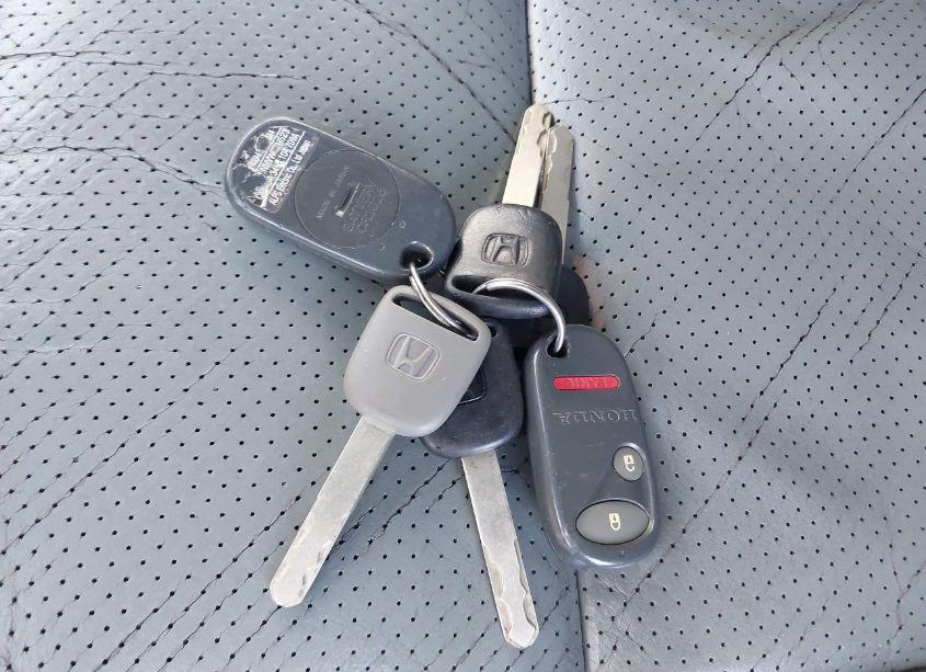 Photo 11 of 2004 Honda Pilot EX-L (VIN 2HKYF18584H571249)