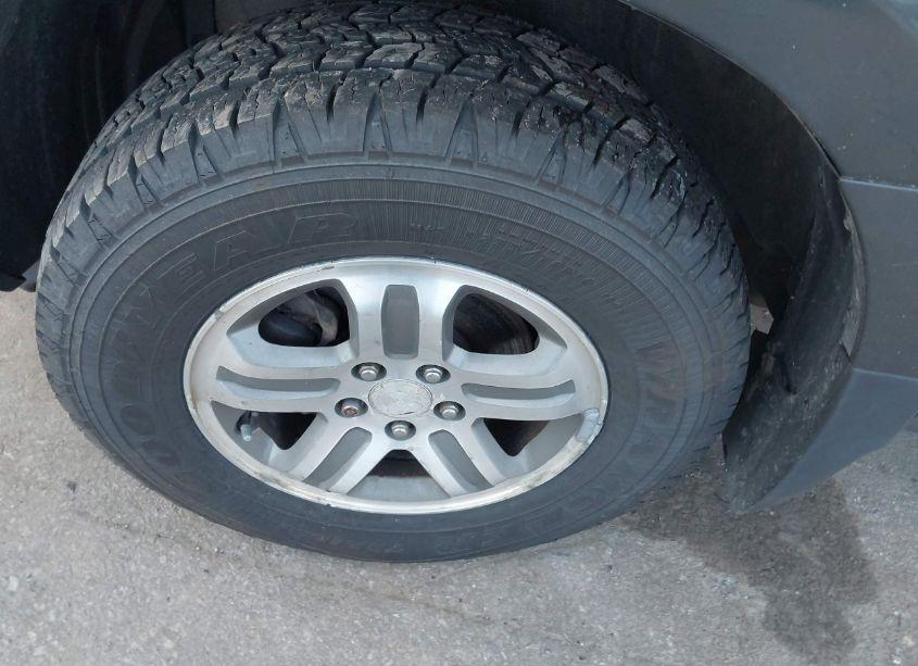 Photo 12 of 2004 Honda Pilot EX-L (VIN 2HKYF18584H571249)