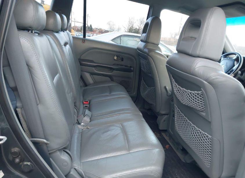 Photo 8 of 2004 Honda Pilot EX-L (VIN 2HKYF18584H571249)