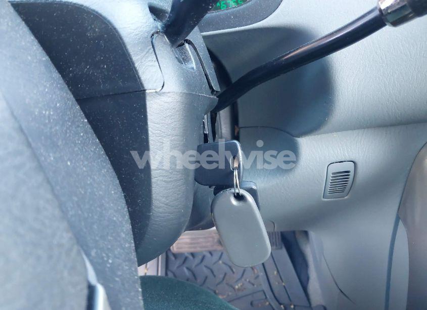 Photo 11 of 2004 Honda Pilot EX-L (VIN 2HKYF18584H601219)