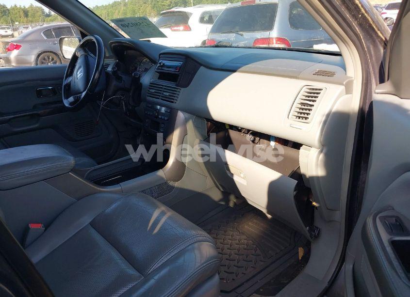 Photo 5 of 2004 Honda Pilot EX-L (VIN 2HKYF18584H601219)