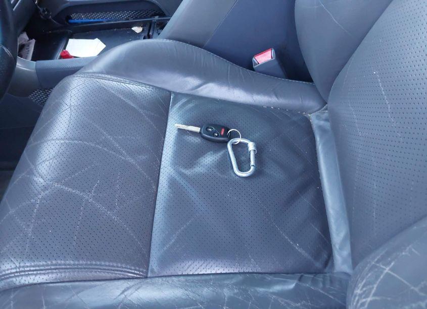 Photo 11 of 2005 Honda Pilot EX-L (VIN 2HKYF18585H504247)