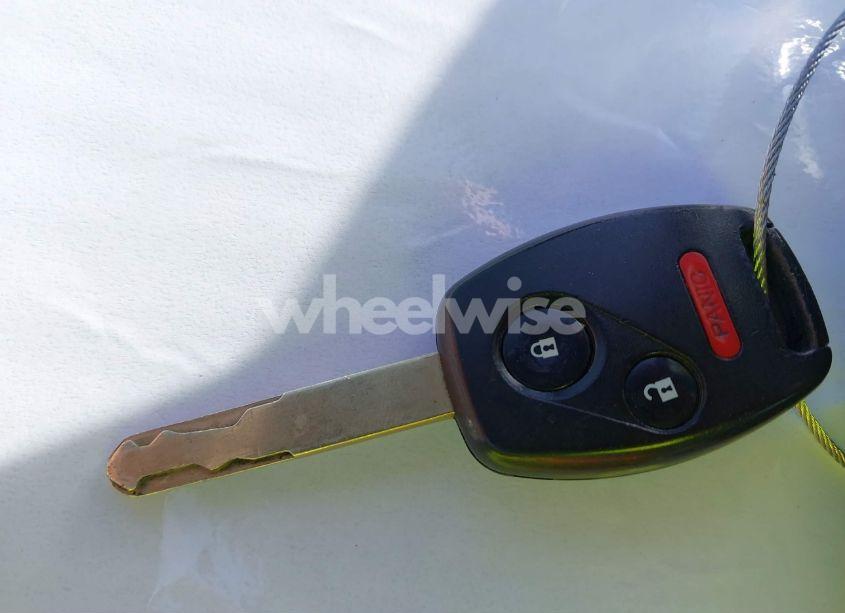 Photo 11 of 2005 Honda Pilot EX-L (VIN 2HKYF18585H537345)