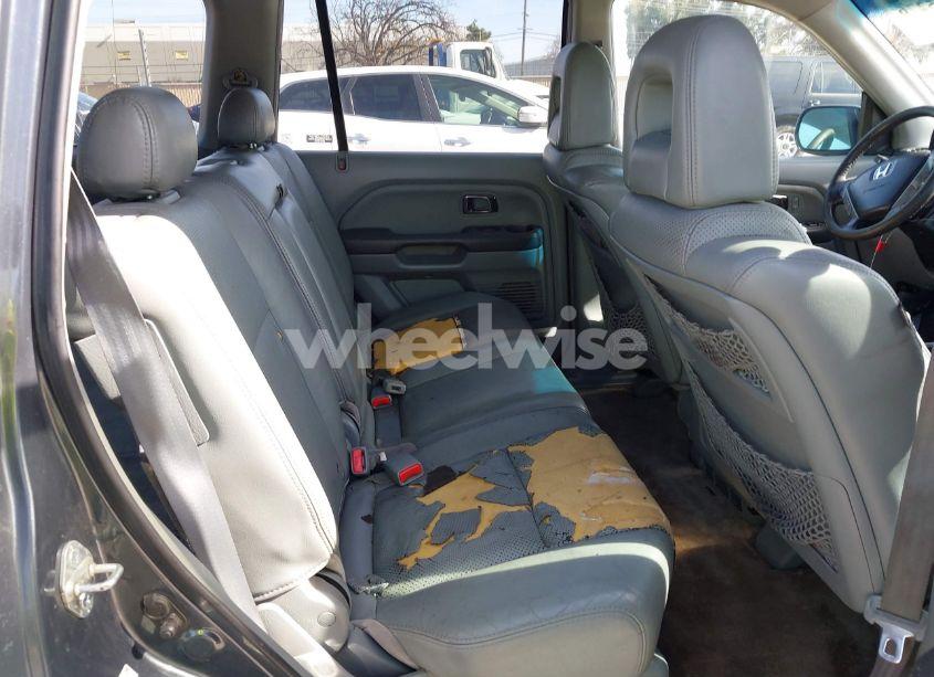 Photo 8 of 2005 Honda Pilot EX-L (VIN 2HKYF18585H537345)