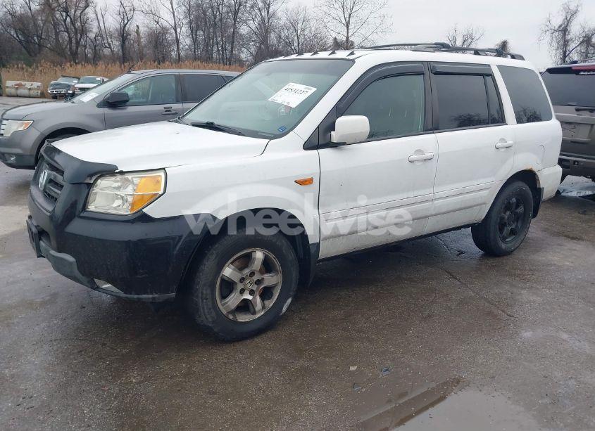 Photo 2 of 2006 Honda Pilot EX-L (VIN 2HKYF18586H555894)