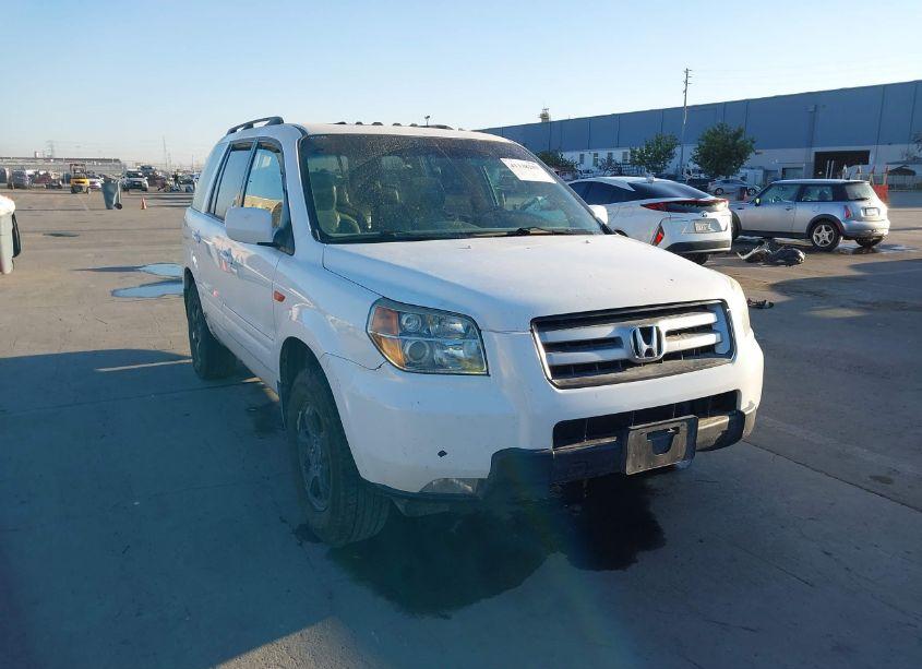 2006 Honda Pilot EX-L (VIN 2HKYF18586H557936) main photo