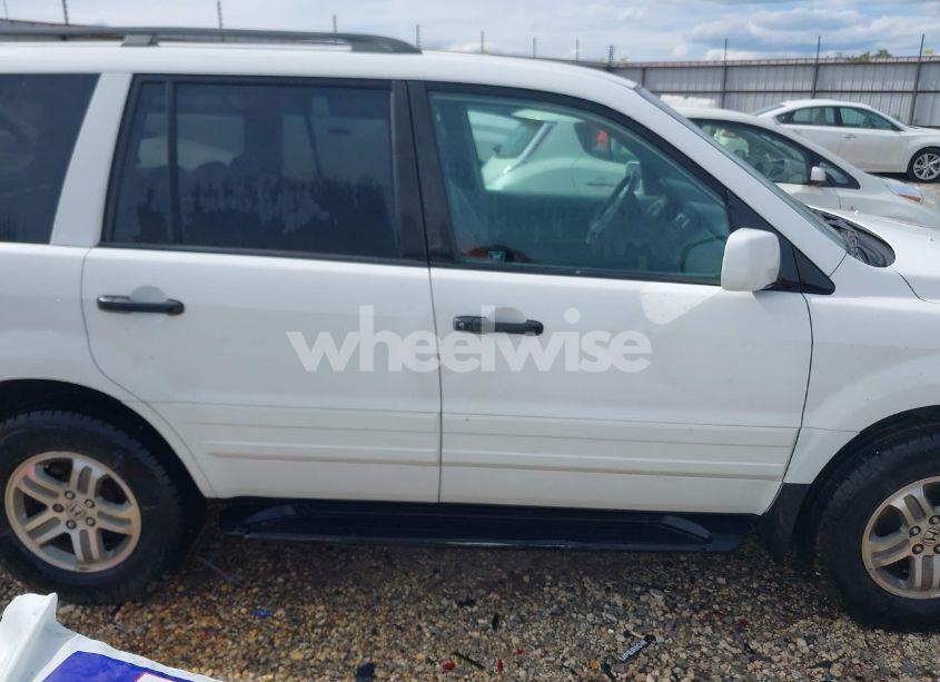 Photo 13 of 2003 Honda Pilot EX-L (VIN 2HKYF18593H537237)