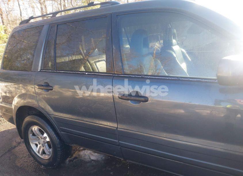 Photo 13 of 2003 Honda Pilot EX-L (VIN 2HKYF18593H585515)