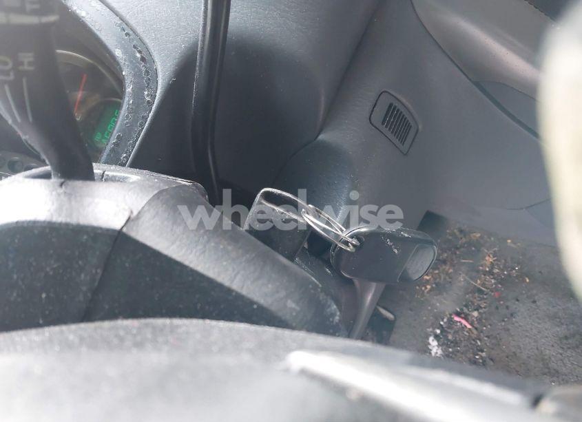 Photo 11 of 2004 Honda Pilot EX-L (VIN 2HKYF18594H524098)