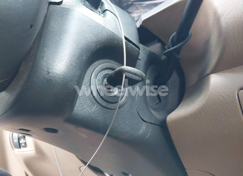 Photo 11 of 2004 Honda Pilot EX-L (VIN 2HKYF18594H566075)