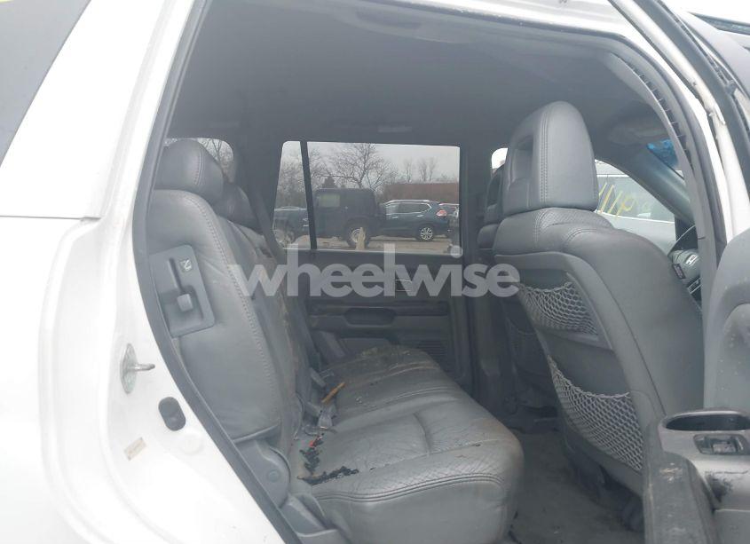 Photo 8 of 2004 Honda Pilot EX-L (VIN 2HKYF18594H595477)