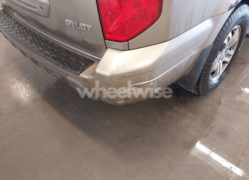 Photo 12 of 2005 Honda Pilot EX-L (VIN 2HKYF18595H542103)