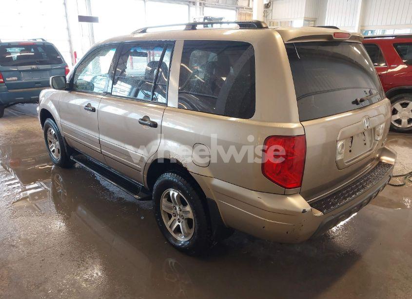 Photo 3 of 2005 Honda Pilot EX-L (VIN 2HKYF18595H542103)
