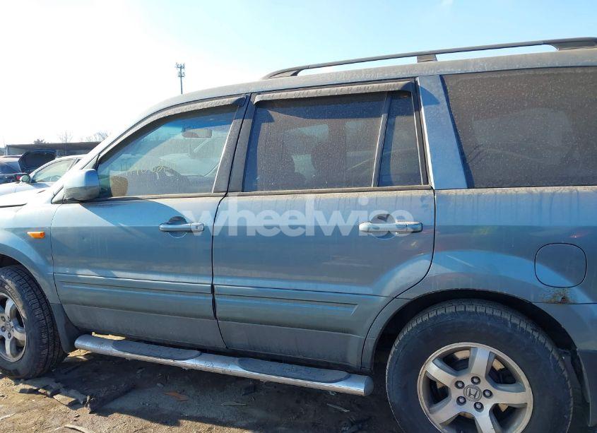 Photo 14 of 2006 Honda Pilot EX-L (VIN 2HKYF18596H557251)