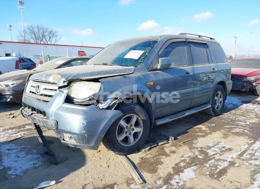 Photo 2 of 2006 Honda Pilot EX-L (VIN 2HKYF18596H557251)