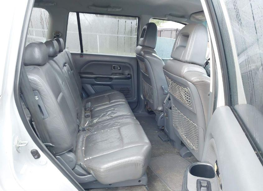 Photo 8 of 2003 Honda Pilot EX-L (VIN 2HKYF185X3H513593)