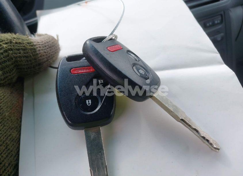 Photo 11 of 2005 Honda Pilot EX-L (VIN 2HKYF185X5H525231)