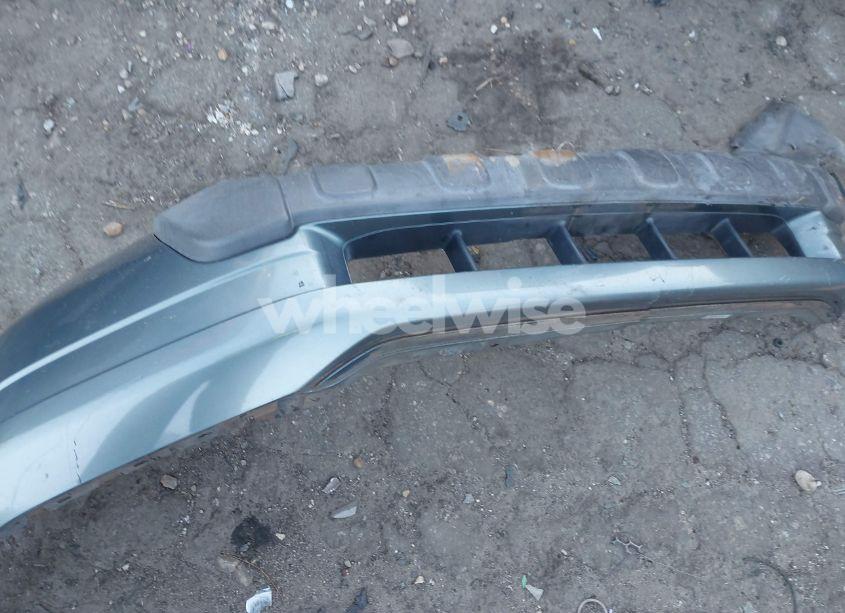 Photo 12 of 2005 Honda Pilot EX-L (VIN 2HKYF185X5H533653)